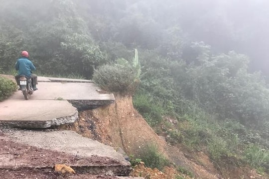 Tuyến đường tuần tra biên giới bị hư hỏng nặng sau mưa lũ