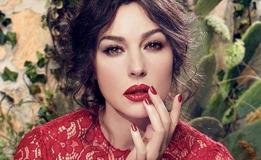 10 “thủ phạm” khiến đôi môi nứt nẻ