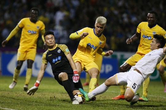 Thủ môn Bùi Tiến Dũng lên tiếng xin lỗi người hâm mộ