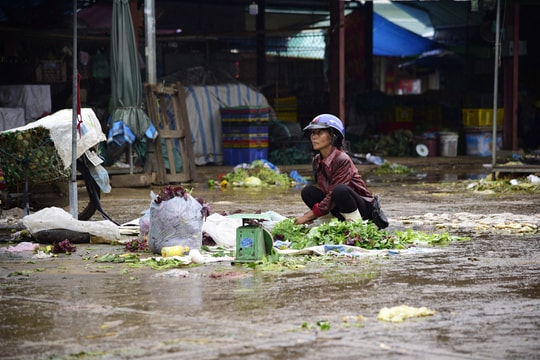 Những người phụ nữ không có ngày lễ 20/10