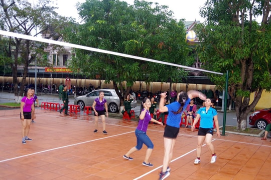 Hội Phụ nữ Bộ CHQS tỉnh Nghệ An giao lưu thể thao với phụ nữ vùng giáo