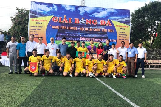9 đội bóng tranh tài tại giải “Nghệ Tĩnh League - Hội tụ Lai Châu”.