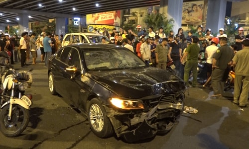 Nữ doanh nhân lái BMW tông loạt xe ở Sài Gòn nhận 'có bia rượu'