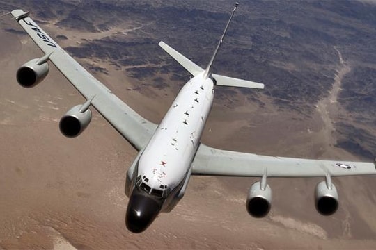 Lộ ý đồ của máy bay Mỹ áp sát biên giới Nga 