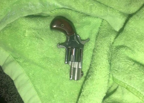 Video ghi lại vụ việc nhóm thanh niên bắn nhau tại nhà hàng ở Nghệ An