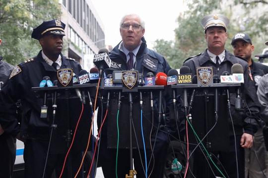 Nghi phạm gửi bom thư tới các cựu tổng thống Mỹ bị bắt