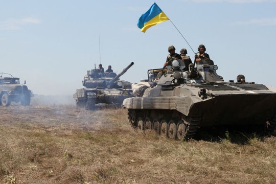 Nữ nghị sĩ Ukraina hô hào cho nổ tung các kho quân sự của Nga