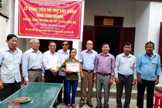 Hỗ trợ 100 triệu đồng xây dựng nhà tình nghĩa cho thân nhân liệt sỹ ở Diễn Châu