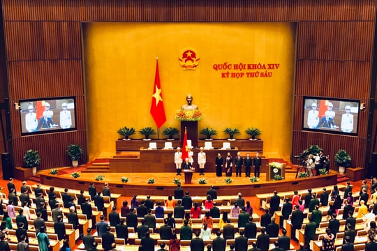 Vận nước đang lên và vai trò lãnh đạo của Đảng