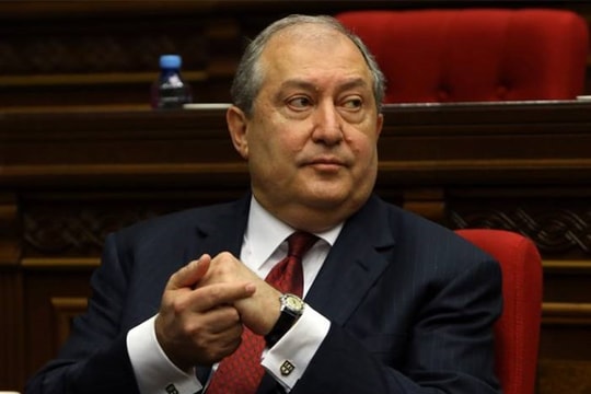 Armenia giải tán Quốc hội và ấn định thời điểm bầu cử