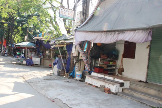 Vẫn còn lúng túng trong giải tỏa vi phạm hành lang ATGT ở thị xã Thái Hòa