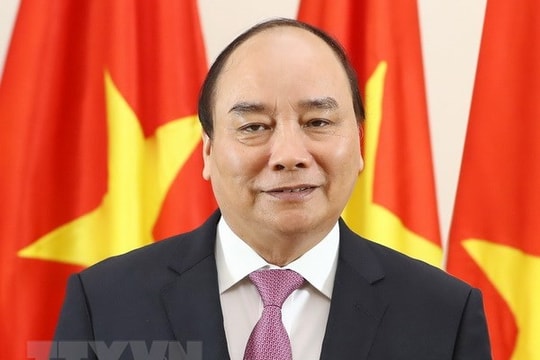 Thủ tướng lên đường tham dự Hội chợ nhập khẩu quốc tế Trung Quốc