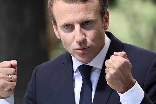 Thống thống Pháp đề xuất châu Âu thành lập quân đội riêng, hoạt động độc lập với Mỹ