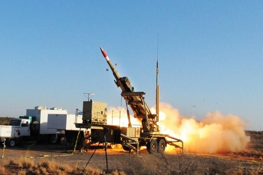 Trump dọa điều tra phe Dân chủ nếu bị luận tội; Hàn Quốc nâng sức mạnh phòng thủ