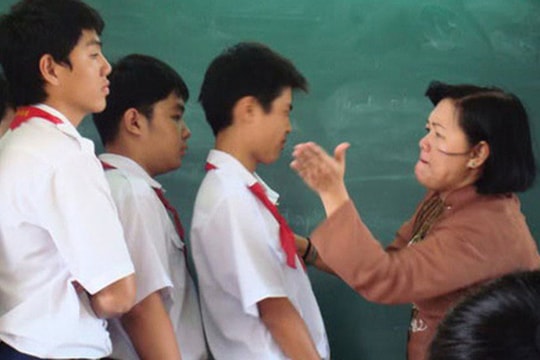 Giới hạn nào trong việc thầy cô phạt học trò?