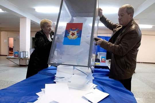 Kết quả bầu cử tại miền Đông Ukraine phản ánh sự ủng hộ hòa hợp với Nga