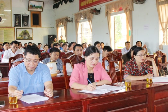  Tiến hành thận trọng, đúng quy trình sáp nhập xóm, xã