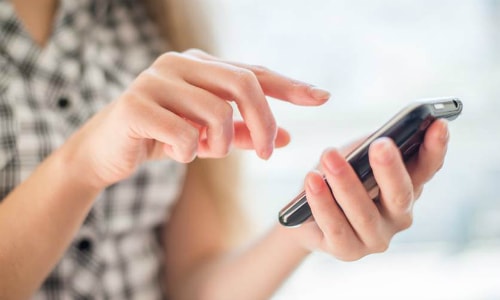 Các ứng dụng điện thoại giúp phụ nữ tránh các hành vi quấy rối