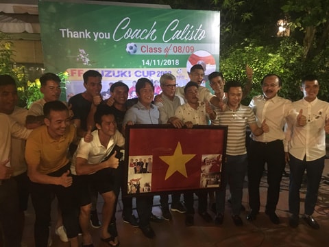 HLV Calisto chính thức tái ngộ Thế hệ Vàng sau 10 năm; Chelsea sẽ bị cấm chuyển nhượng?