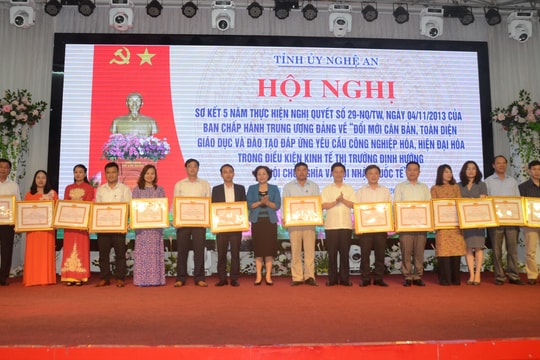 Đến năm 2020, Nghệ An là trung tâm giáo dục và đào tạo khu vực Bắc Trung bộ