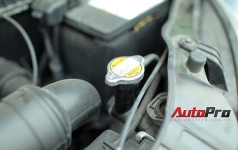 Két nước làm mát: Sự sống còn của xe ôtô