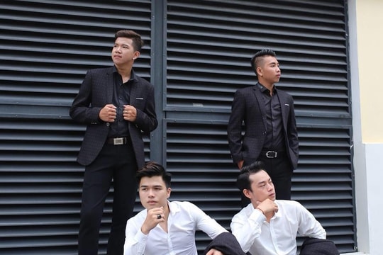 Ba chàng trai Nghệ An hát “Người thầy” khiến cộng đồng mạng xao xuyến 