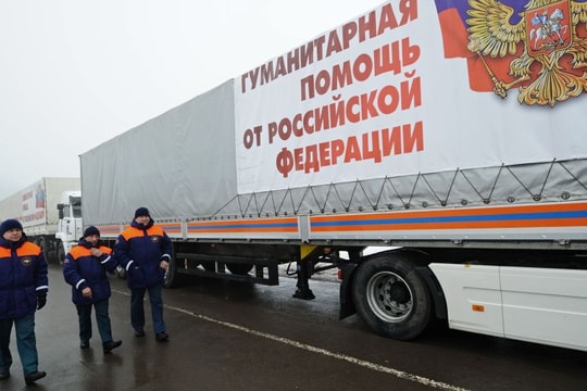 Nga viện trợ nhân đạo cho Donbass; Mỹ “sẽ không nhượng bộ Trung Quốc” vấn đề Biển Đông