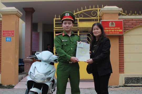 Từ Hà Nội về Nghệ An nhận lại xe máy bị mất cắp 7 năm trước