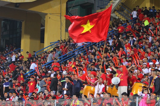 Việt Nam gặp Campuchia: Hàng Đẫy nóng rẫy trước giờ bóng lăn