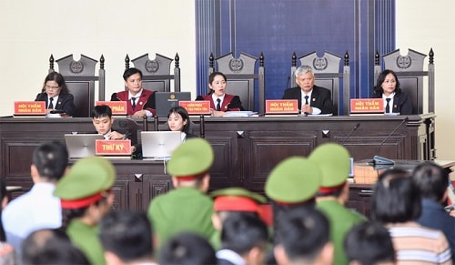 7 điều đặc biệt tại phiên tòa xét xử ông Phan Văn Vĩnh