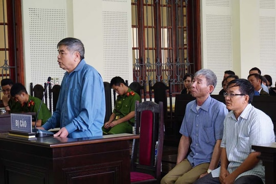 Nghệ An: Bán 143 lô đất trái thẩm quyền, 3 cán bộ xã lĩnh án