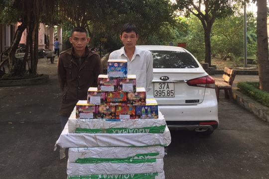 Bám từ Quảng Bình ra Nghệ An, bắt giữ 2 đối tượng vận chuyển lượng “khủng” pháo nổ
