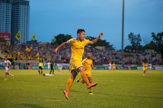 Cựu cầu thủ SLNA - HLV Nguyễn Thành Công của CLB Sài Gòn chia sẻ về “tuyển quân“