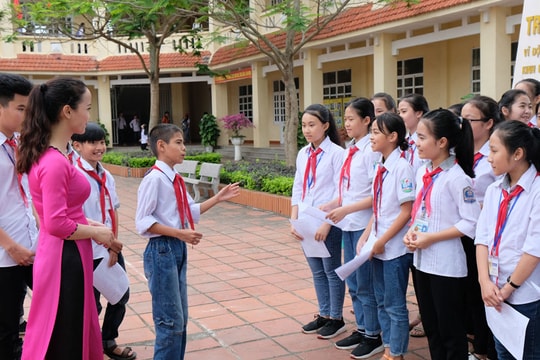 Đổi mới giáo dục, trọng trách đặt trên vai các thầy giáo, cô giáo