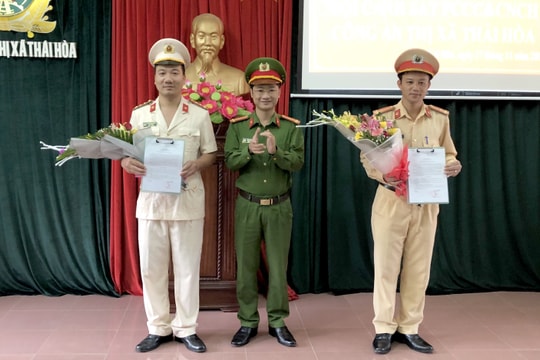 Công bố quyết định của Giám đốc Công an tỉnh về điều động, luân chuyển cán bộ ở Thái Hòa
