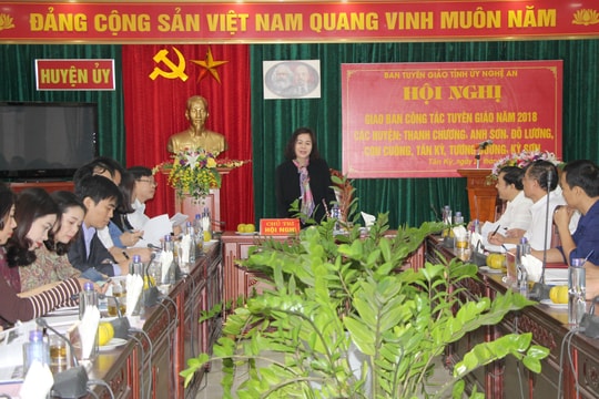 Tích cực tuyên truyền, triển khai thực hiện Nghị quyết Trung ương 8 (khóa XII)