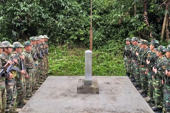 Tuổi trẻ tuần tra song phương bảo vệ biên giới Việt Nam - Lào