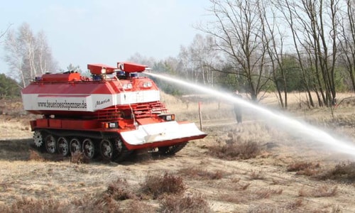 Xe tăng chữa cháy rừng chở được 11.000 lít nước