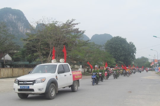 Các địa phương mít tinh, diễu hành hưởng ứng Ngày thế giới phòng chống AIDS (1/12) 