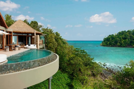 Cấm kết hợp họp với tham quan, nghỉ mát