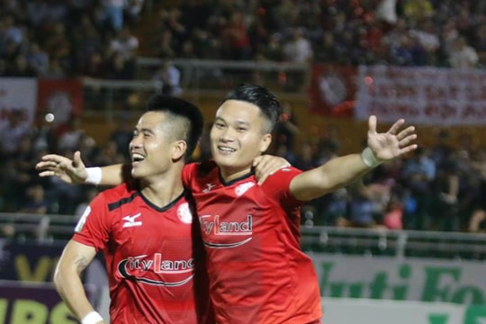 Quyết vực dậy SHB Đà Nẵng, Lê Huỳnh Đức bất ngờ chiêu mộ cựu hậu vệ SLNA