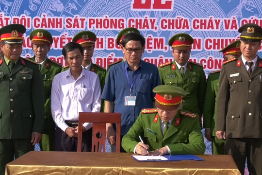 Công an TX Hoàng Mai: Ra mắt Đội PCCC-CNCH và bổ nhiệm lãnh đạo đội