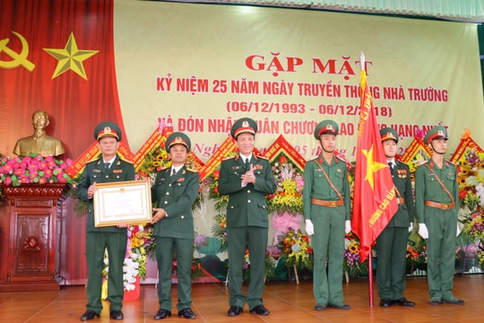 Trường Cao đẳng nghề số 4 - Bộ Quốc phòng đón nhận Huân chương Lao động hạng Nhất