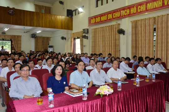 Quán triệt chuyên đề cho đội ngũ báo cáo viên các cấp