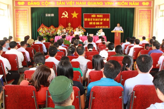 Cử tri phản ánh việc khám, chữa bệnh bằng thẻ BHYT còn nhiều bất cập