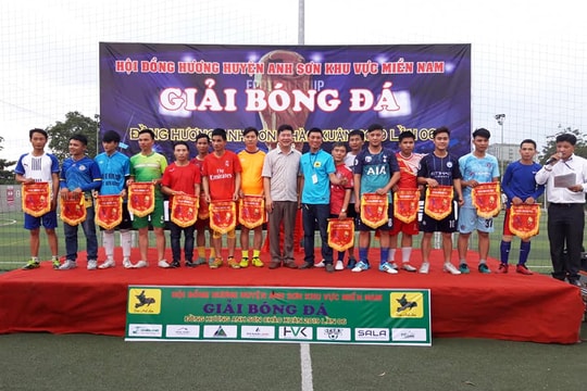 15 đội bóng tranh giải “Đồng hương Anh Sơn chào xuân mới” ở miền Nam 