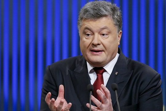 Tổng thống Poroshenko kêu gọi đóng các cảng châu Âu và Mỹ đối với tàu Nga