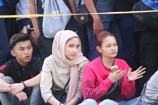 CĐV Malaysia cũng vật vã xuyên đêm chờ mua vé trận chung kết gặp Việt Nam