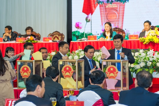Kết quả lấy phiếu tín nhiệm các chức danh do HĐND tỉnh Nghệ An bầu
