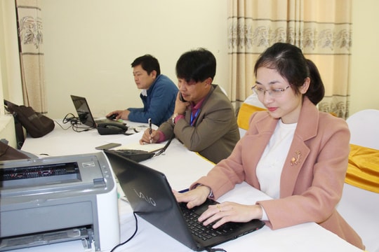 Gần 40 kiến nghị của cử tri gửi đến kỳ họp thông qua đường dây nóng